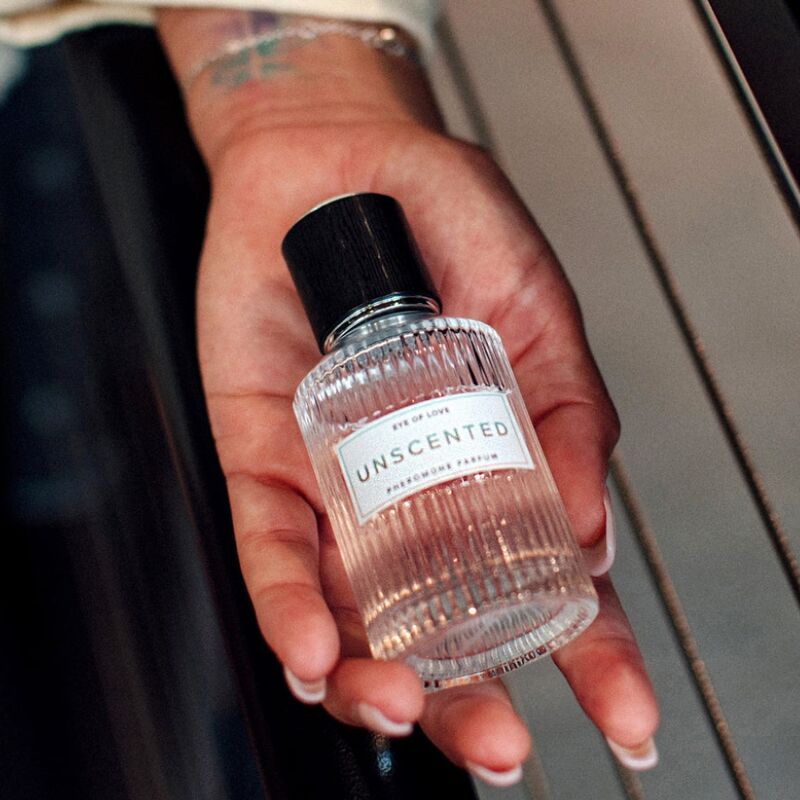 KJÆRLIGHETSØYE - EOL FEROMONER PARFYM DELUXE 50 ML UPARFYMERT TILTREKK DEM