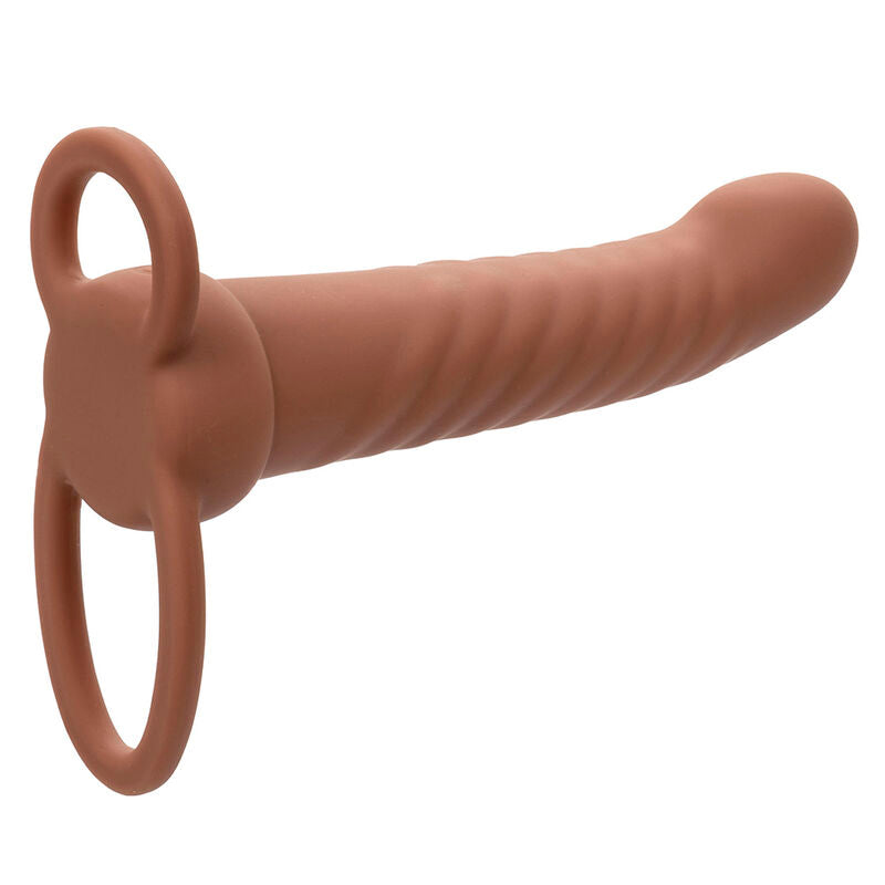 CALEXOTICS - MAXX RIBBED DUAL PENETRATOR 10 VIBRASJONER BRUN