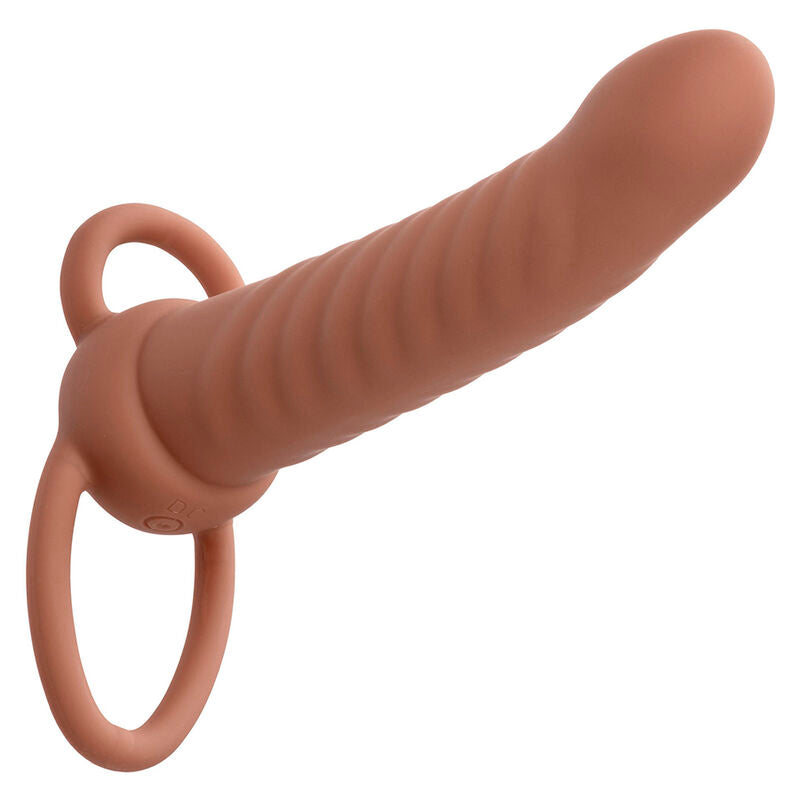 CALEXOTICS - MAXX RIBBED DUAL PENETRATOR 10 VIBRASJONER BRUN