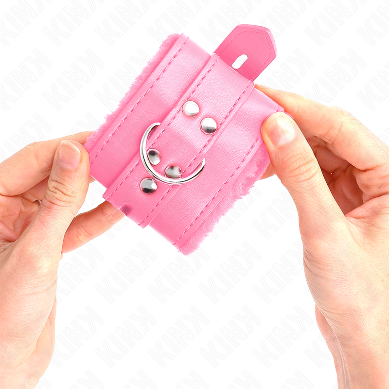 KINK - HÅNDLEDSBELTER MED PELSFØR MED FIRKANTEDE HULL, ROSA OG ROSA BELTE, JUSTERBART 17–29 CM X 6 CM