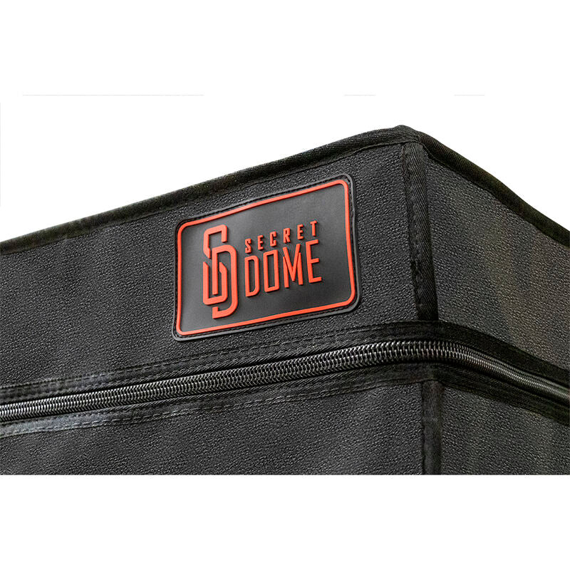 HEMMELIG KUPOL - KINK KLUBB CABINA BUKKAKE SVART &amp; RØD