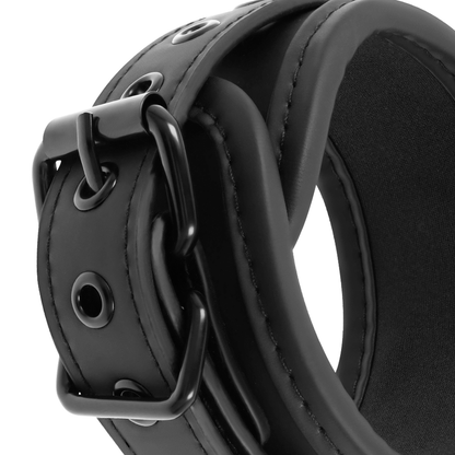 FETISK UNDERORDEN - SETT MED HÅNDJERN OG SLIP MED NOPRENFØR